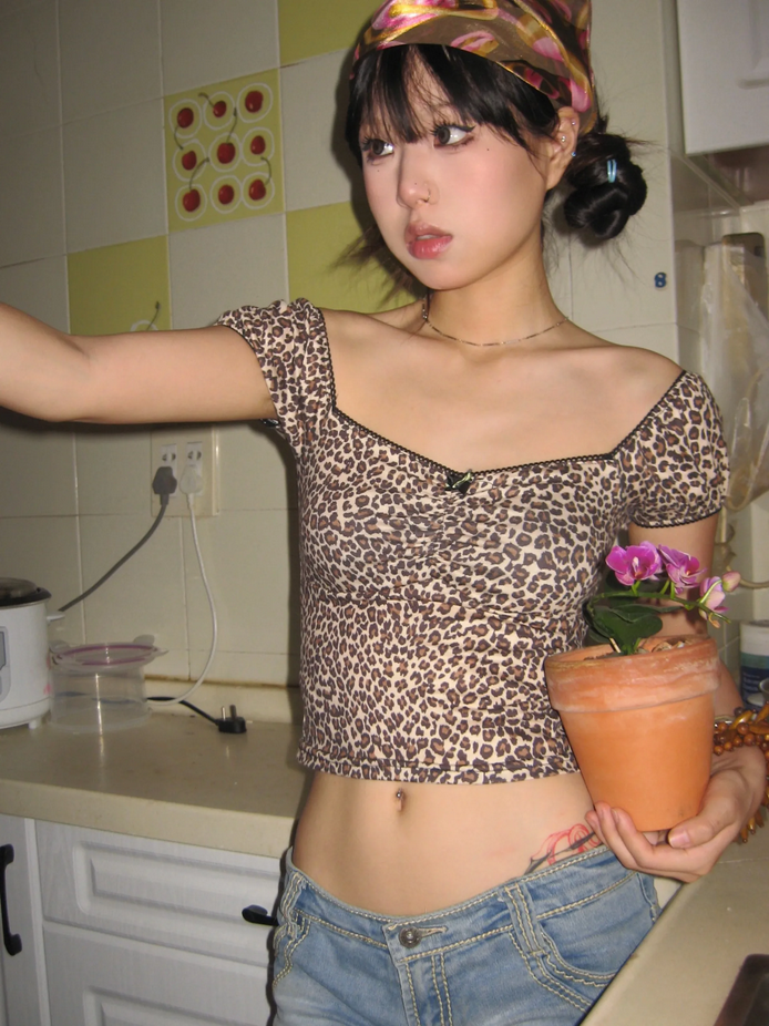 Y2K Leopard Print Crop Top